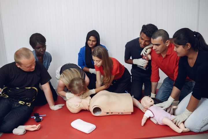 Common Myths About CPR and Defibrillators (AEDs) 🚫⚡